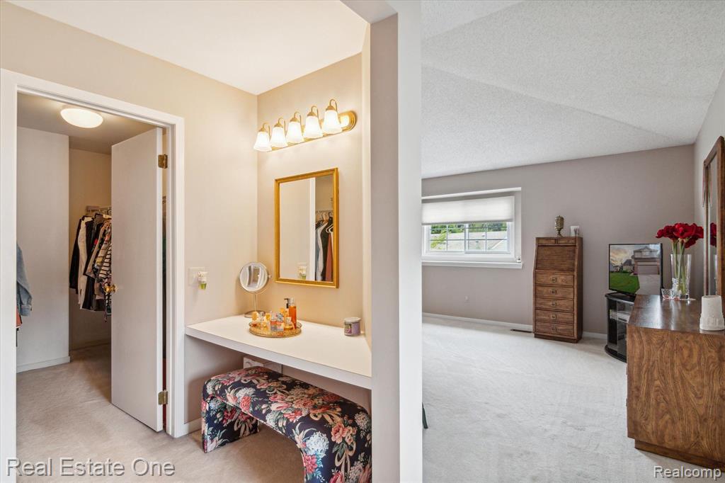 41694 KENILWORTH Lane, Novi, MI 48377 — Photo 23