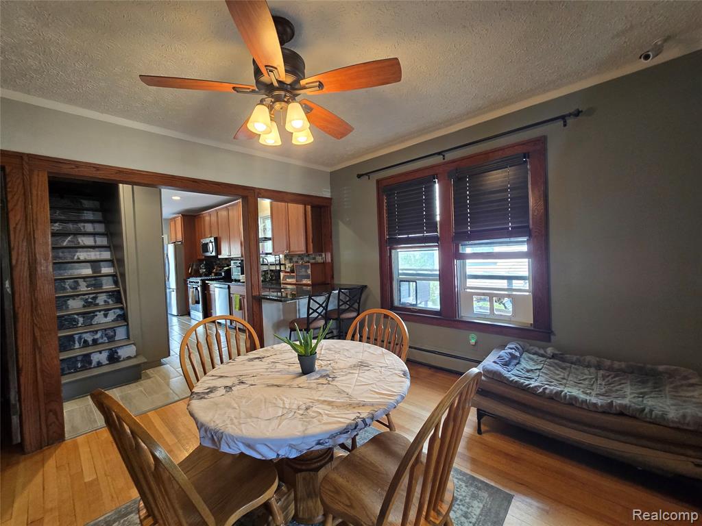 22911 Maple Avenue, Farmington, MI 48336 — Photo 11