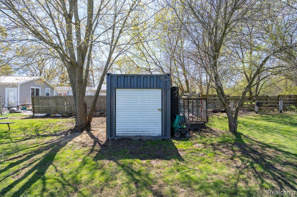 3421 N Genesee Road, Flint, MI 48506 — Photo 29