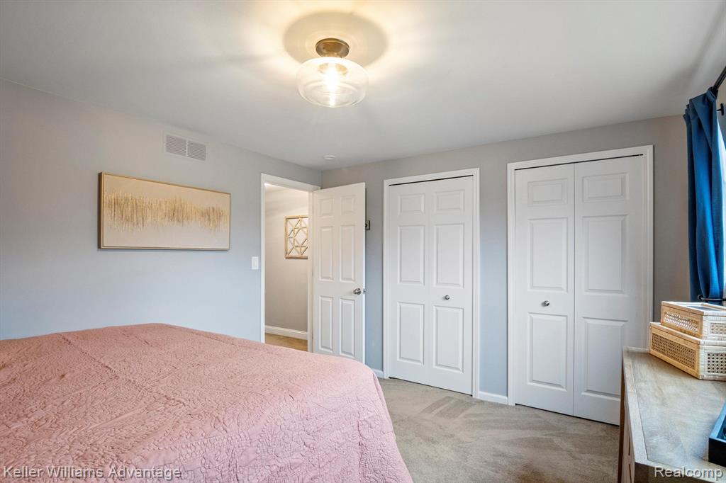 43924 ORLEANS, Canton, MI 48187 — Photo 23