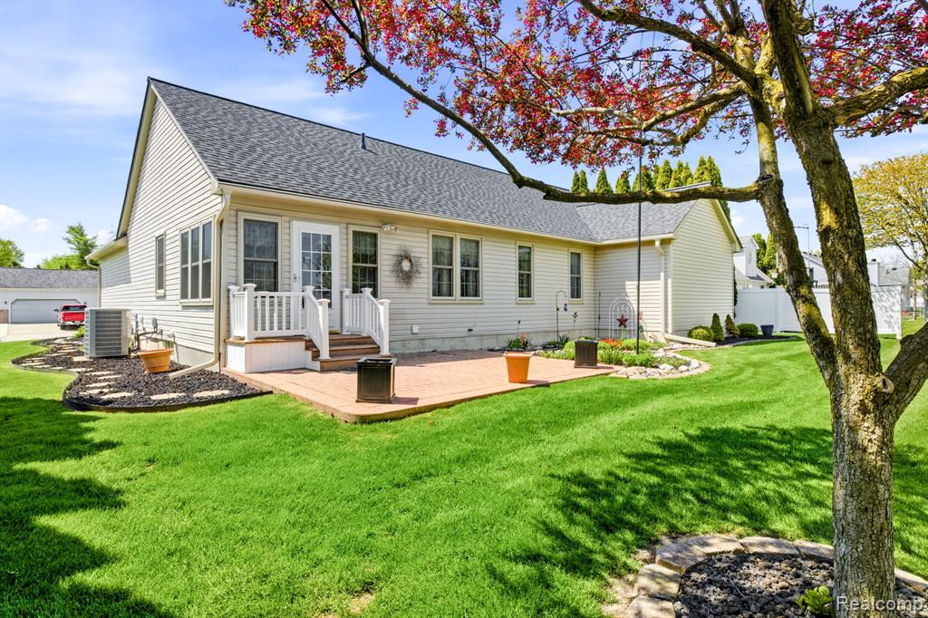 1620 S Delano Street, Marysville, MI 48079 — Photo 2