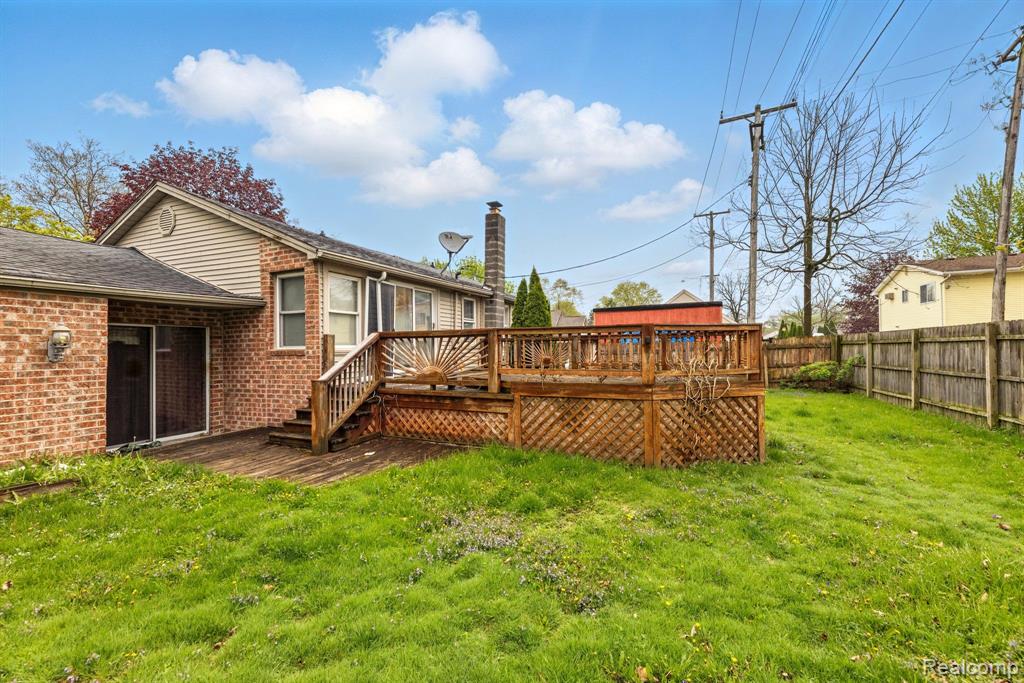 323 WARD Street, Marine, MI — Photo 18
