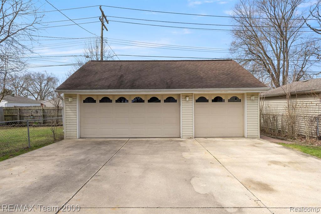 4540 FLEMING Street, Dearborn Heights, MI 48125 — Photo 26