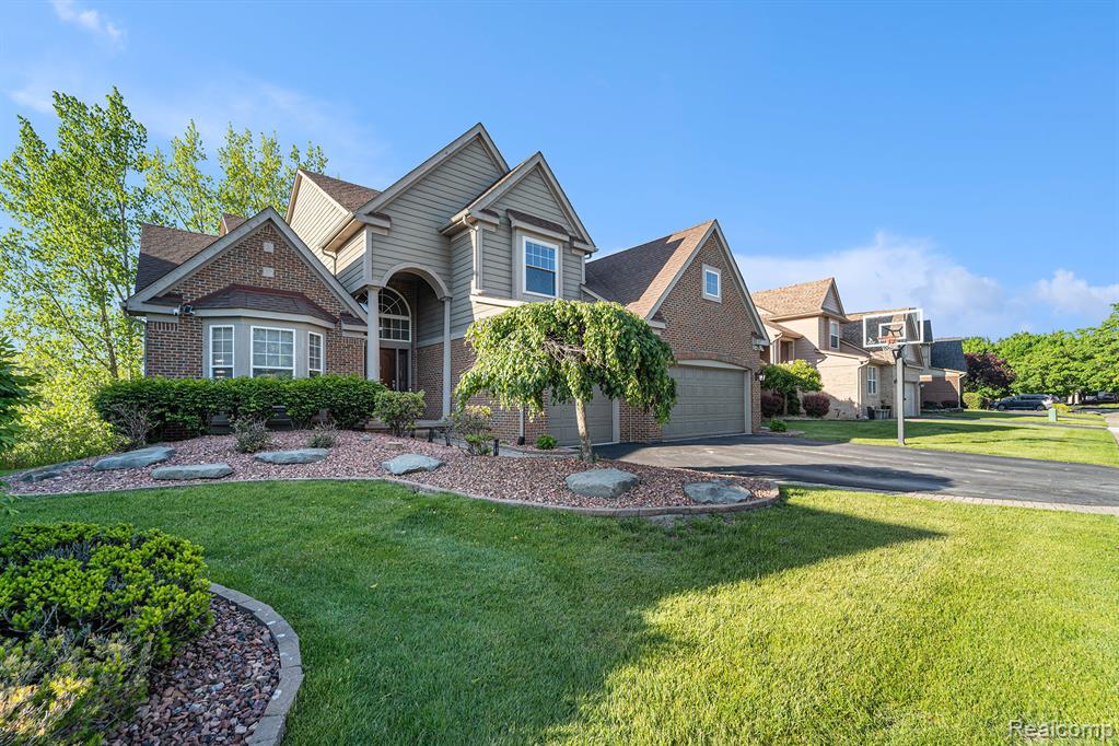 7590 Acorn Hill Court, West Bloomfield, MI 48323 — Photo 4