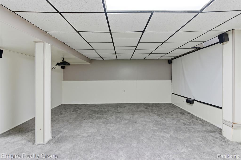 6545 Robindale Avenue, Dearborn Heights, MI 48127 — Photo 17