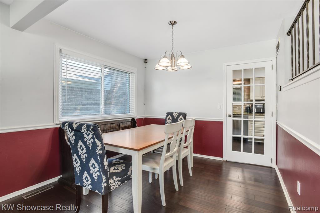 6322 CLARENDON Drive, Canton, MI 48187 — Photo 11