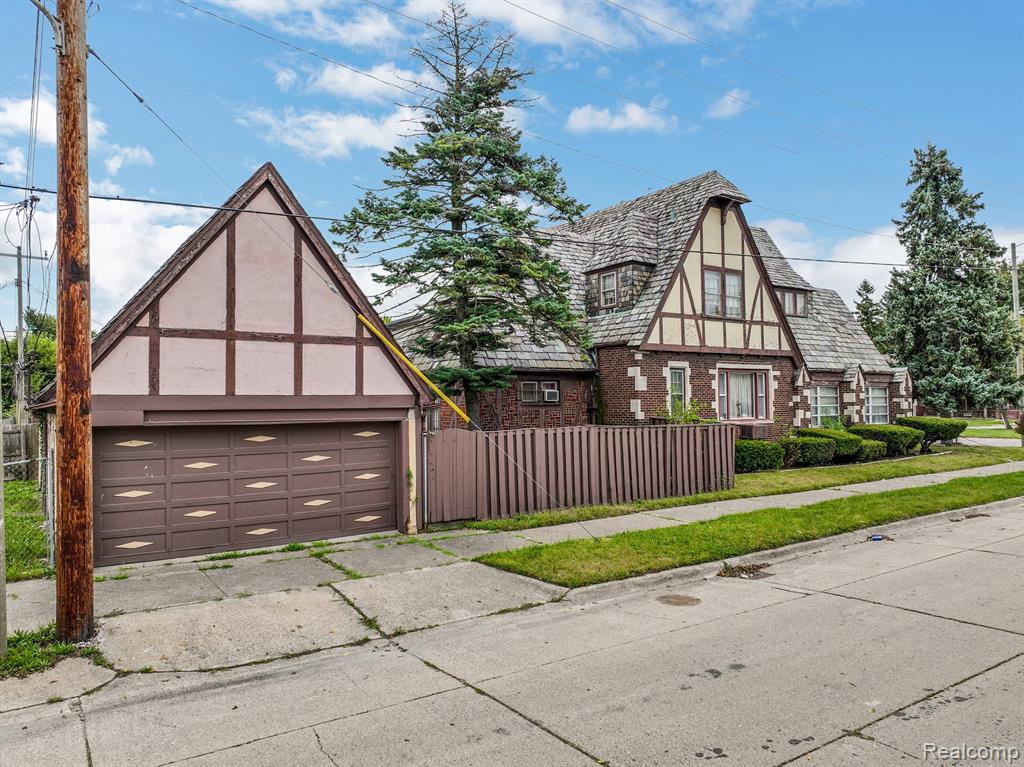 8691 E OUTER Drive, Detroit, MI 48213 — Photo 45