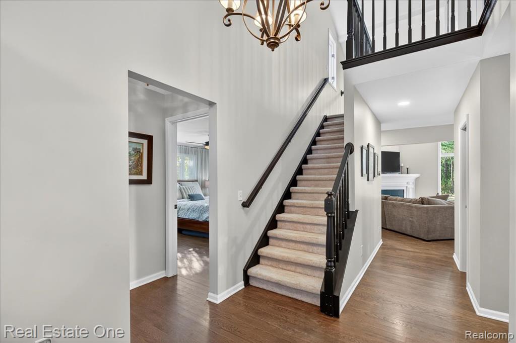 693 Knibbe Road, Lake Orion, MI 48362 — Photo 47