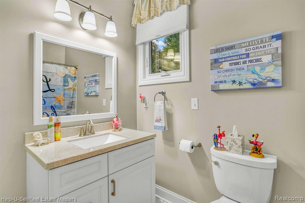 3152 Spruce Drive, Port Huron, MI 48060 — Photo 36