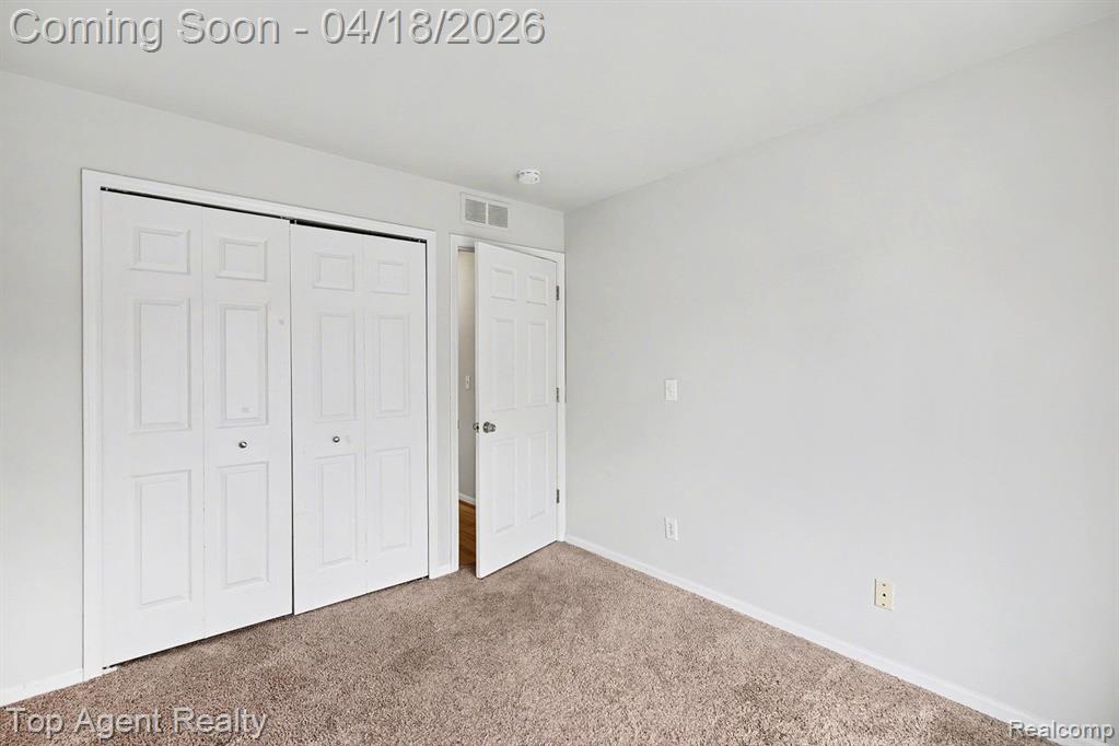 56192 Troon N, Utica, MI 48316 — Photo 12