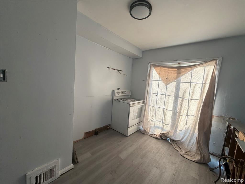 16092 Manning Street, Detroit, MI 48205 — Photo 13