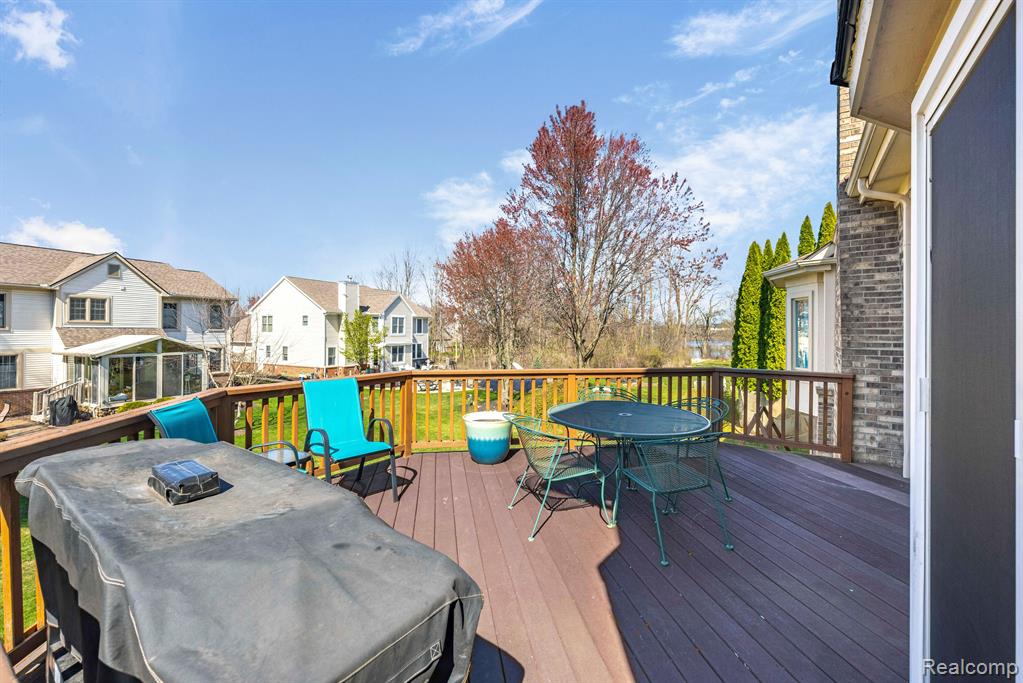 42890 BROOKSTONE Drive, Novi, MI 48377 — Photo 49