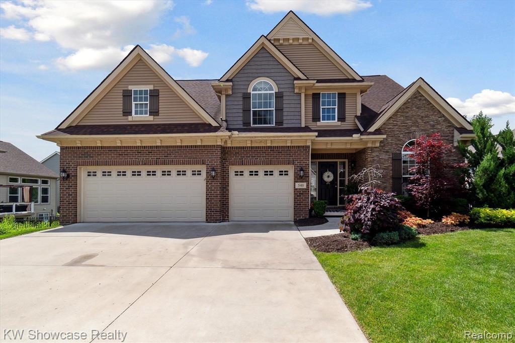 540 NAPA VALLEY Drive, Milford, MI 48381 — front exterior