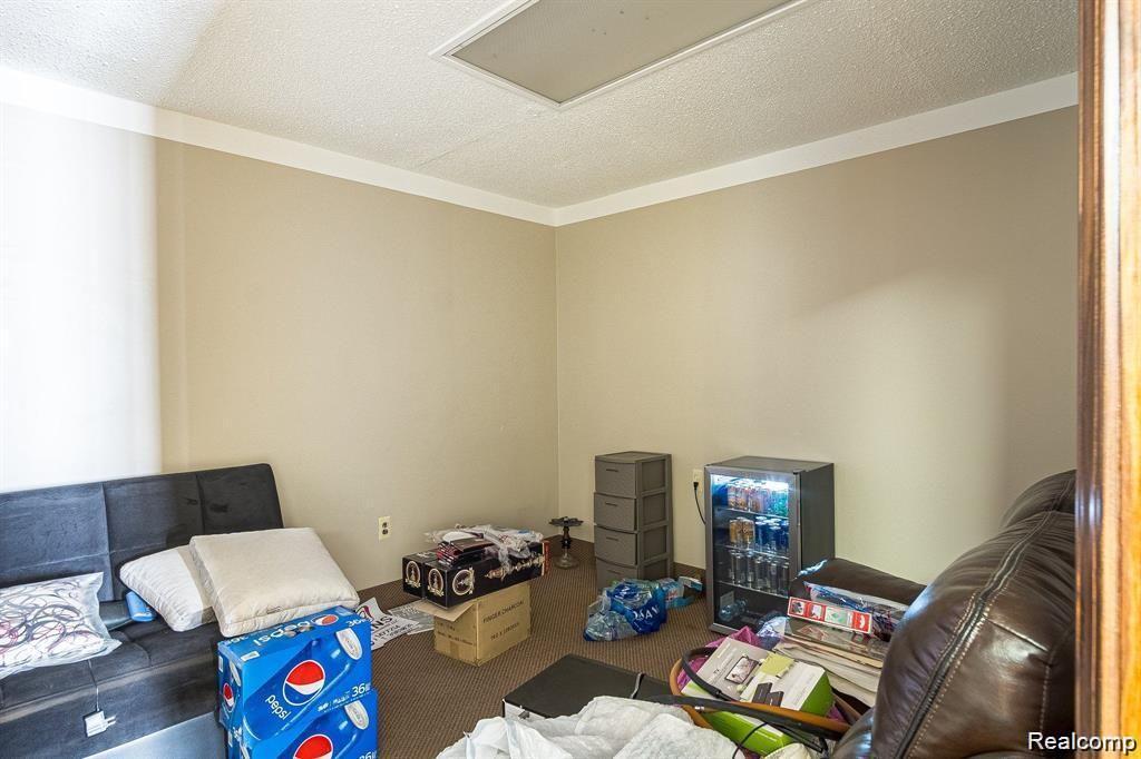 16825 W Warren Avenue, Detroit, MI 48228 — Photo 11