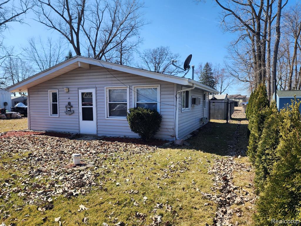 41 FORDS Drive, Brooklyn, MI 49230 — Photo 4
