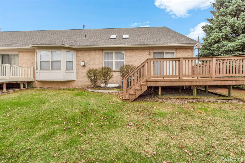 23778 ASHLEY Drive, Flat Rock, MI 48134 — Photo 27
