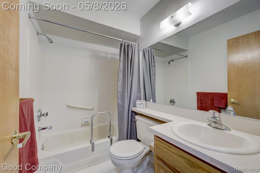 48390 Seawind Court, Utica, MI 48315 — Photo 30