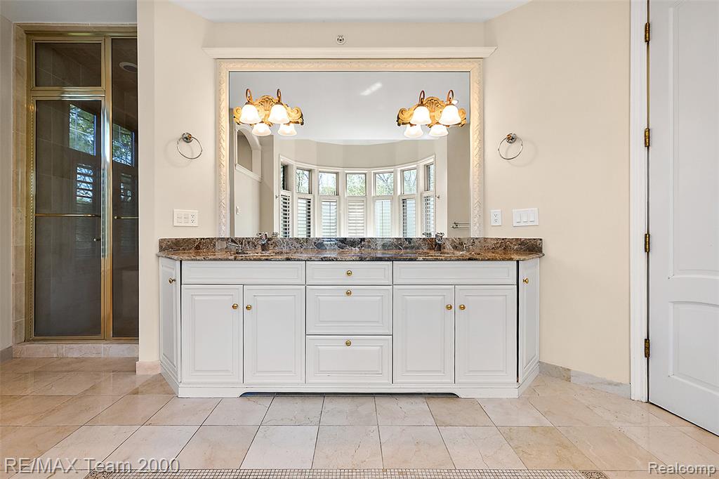 630 Sheldon Court, Rochester, MI 48306 — Photo 46