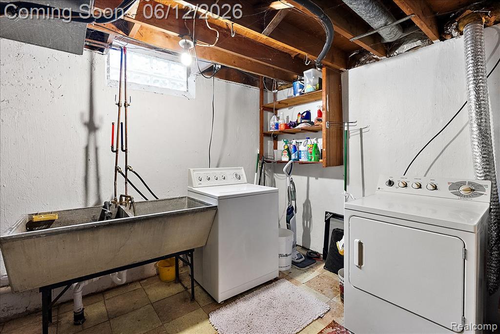 29555 Herbert Street, Madison Heights, MI 48071 — Photo 23