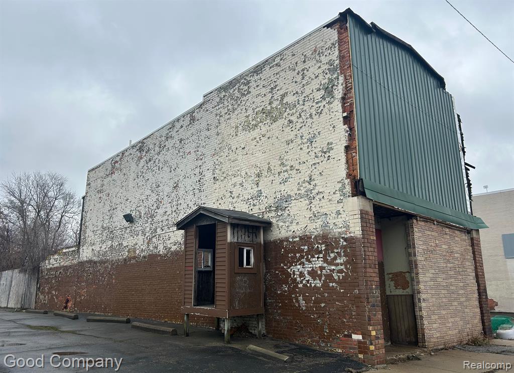 7534 OAKLAND Street - Photo 2