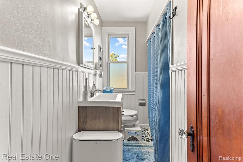 679 Emmons Boulevard, Lincoln Park, MI 48146 — Photo 32