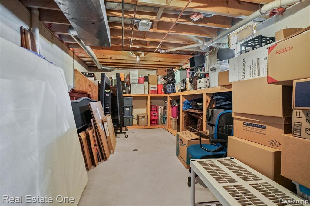 10124 Royce Drive, South Lyon, MI 48178 — Photo 36