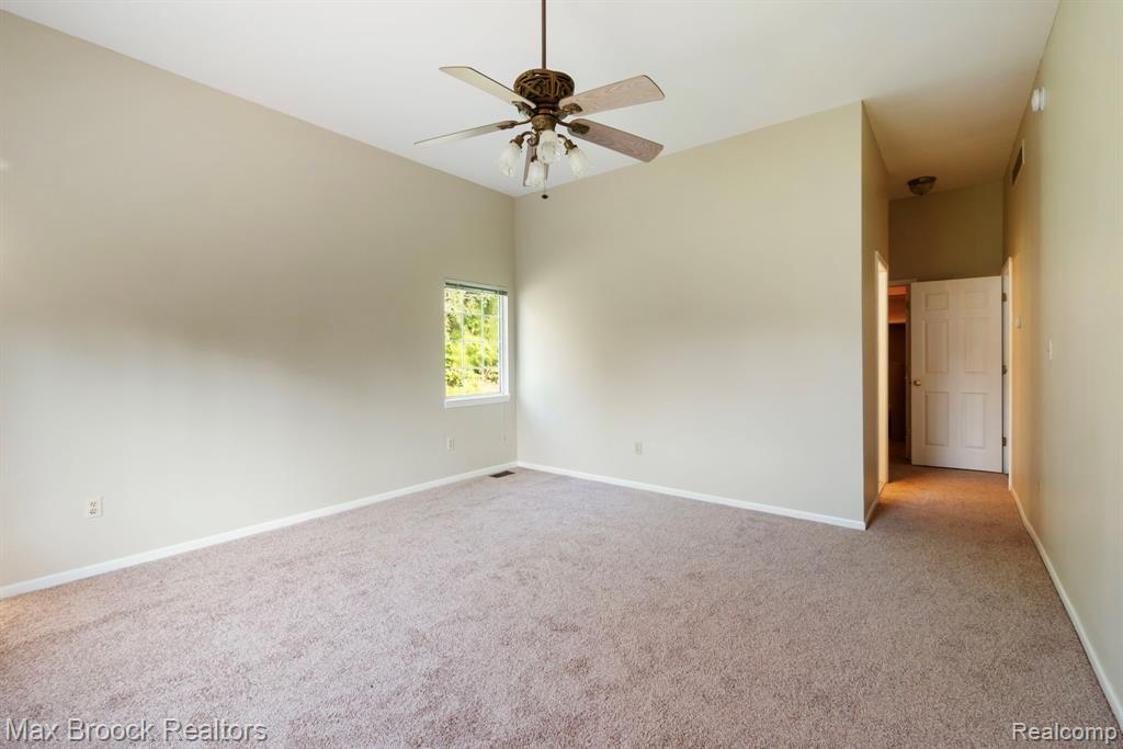 2165 Oakwood Road, Ortonville, MI 48462 — Photo 23