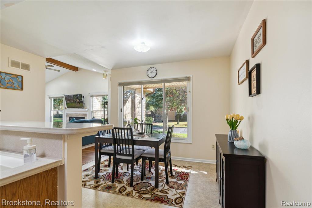 41424 AMBERCREST Drive, Sterling Heights, MI 48314 — Photo 11