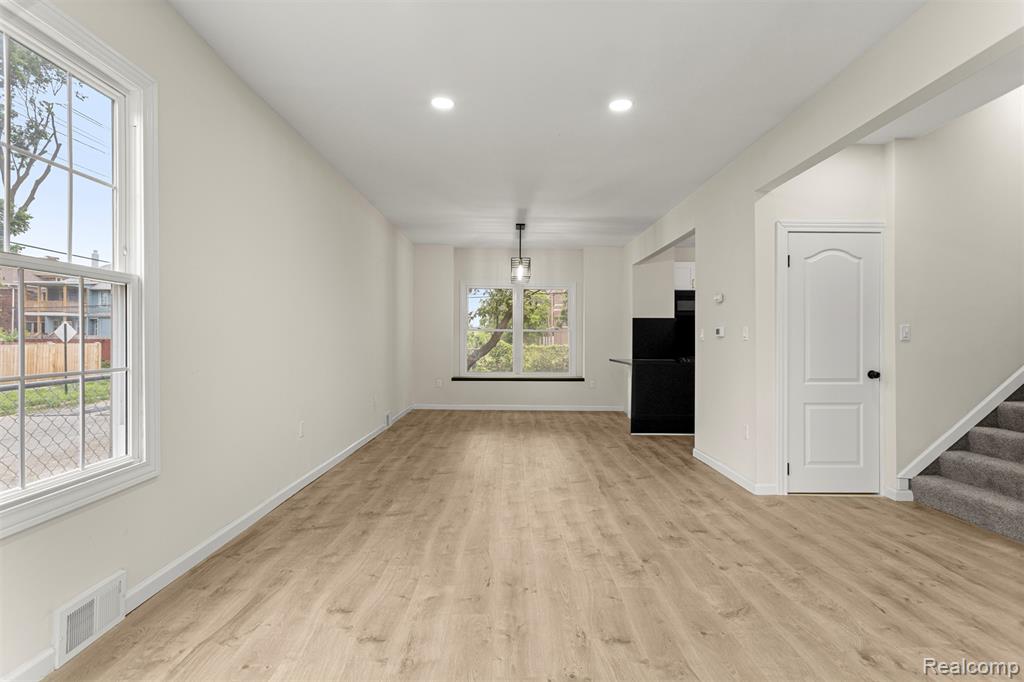 4266 Seminole Street, Detroit, MI 48214 — Photo 4