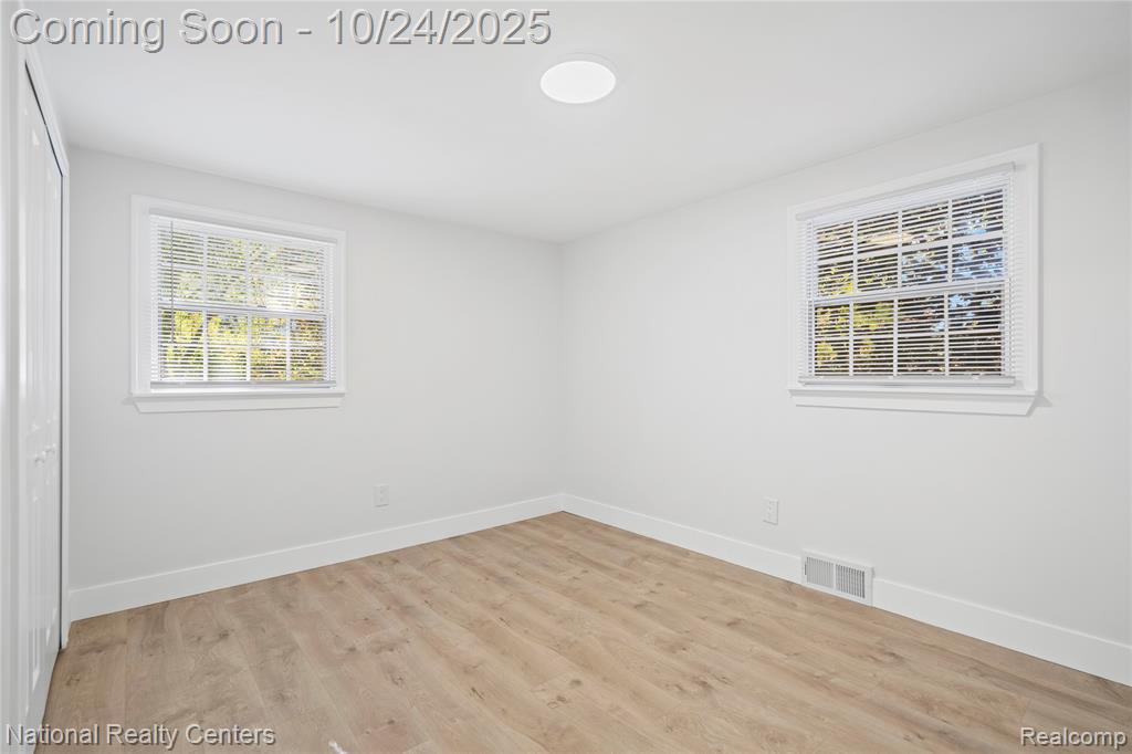 4427 Westover Drive, West Bloomfield, MI 48323 — Photo 21