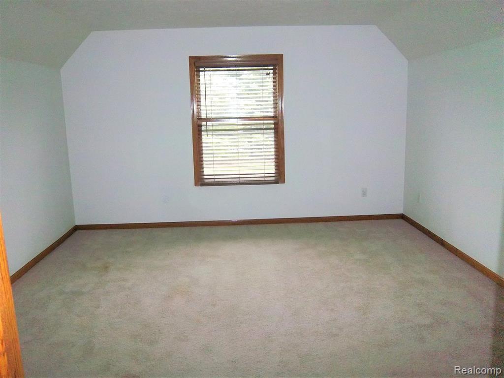 5868 S LOVEJOY Road, Perry, MI 48872 — Photo 9