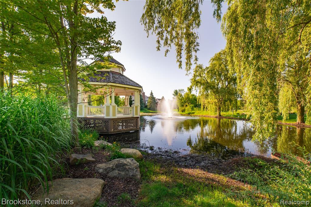 5292 Brookemonte Circle, Rochester, MI 48306 — Photo 44