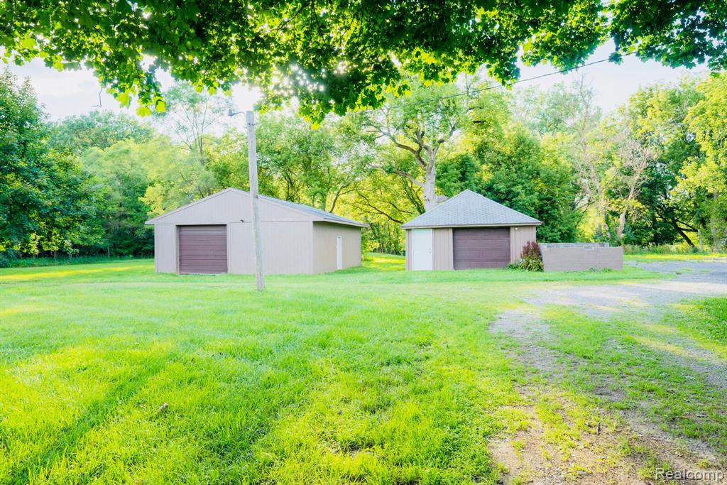 8051 Coyle Road, Whitmore Lake, MI 48189 — Photo 7
