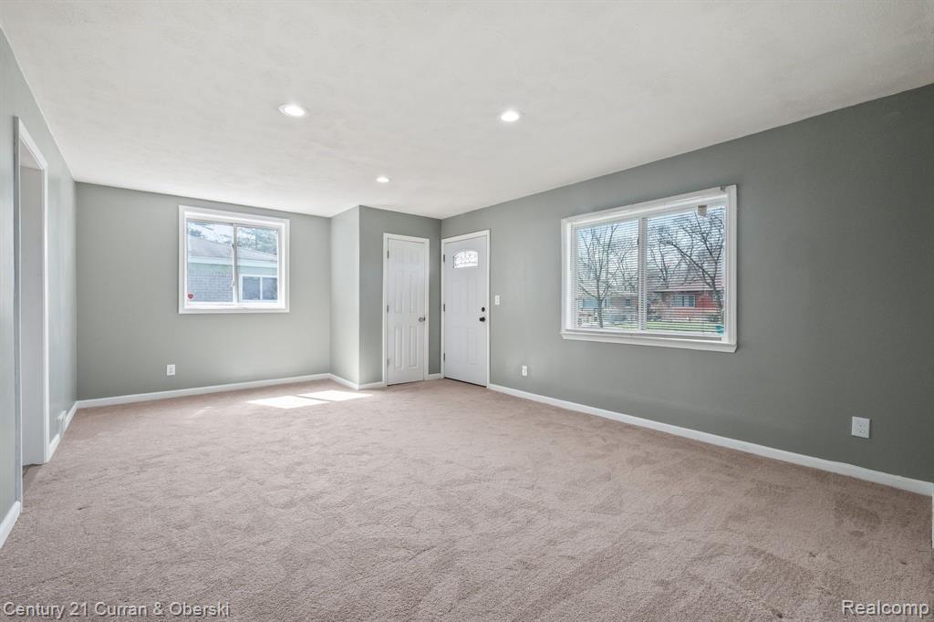 865 DESOTO Avenue, Ypsilanti, MI 48198 — Photo 3