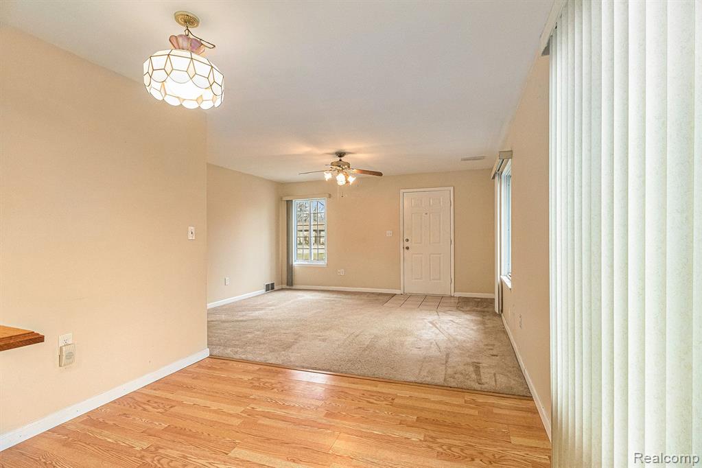 38147 SHERWOOD Street, Westland, MI — Photo 8