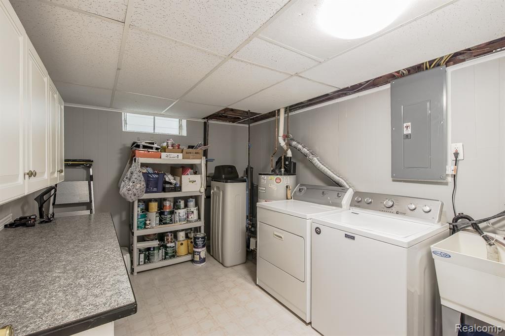 8701 Sherwood Drive, Davisburg, MI 48350 — Photo 40