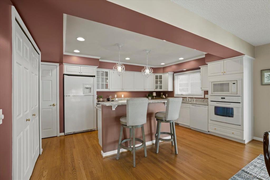 3979 LOTUS Drive, Waterford, MI 48329 — Photo 22