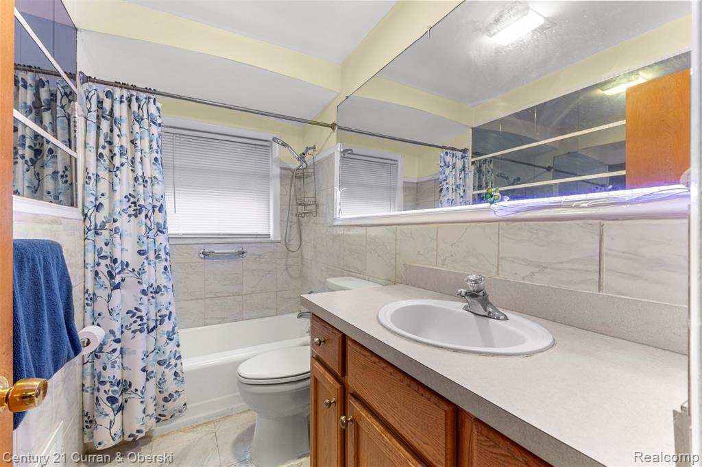 26657 W Chicago, Redford, MI 48239 — Photo 14