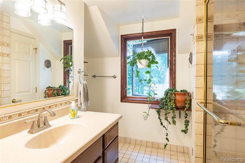 55535 WOODY Lane, South Lyon, MI 48178 — Photo 22