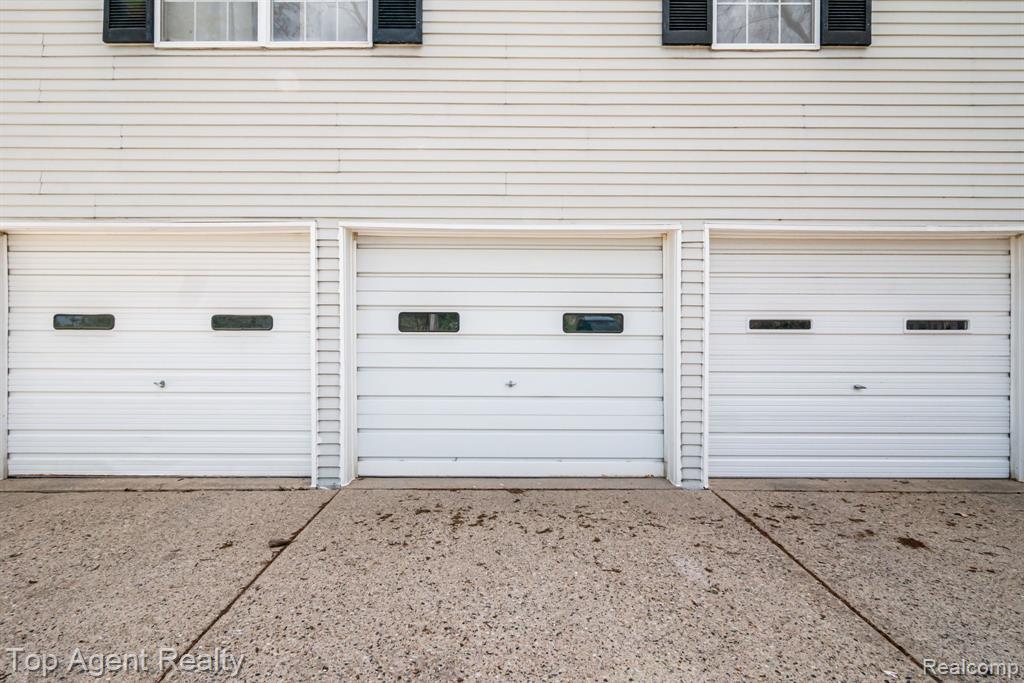 24755 Meadow Lane, Harrison Township, MI — Photo 44
