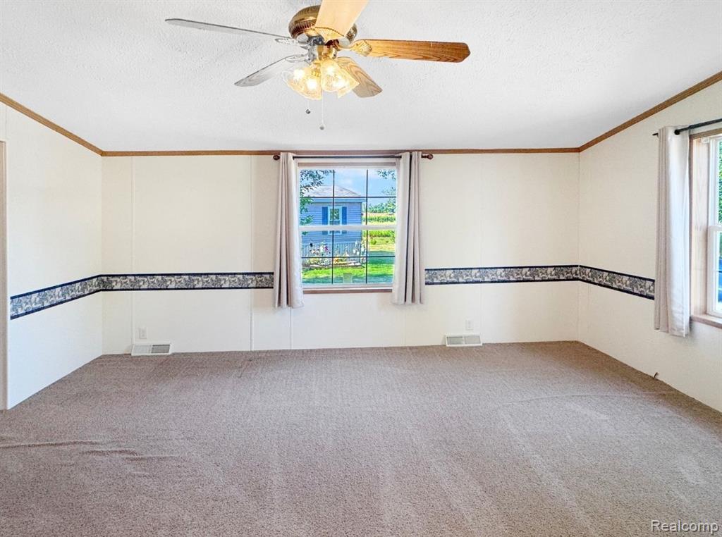8489 Barkwood Circle, Fenton, MI 48430 — Photo 6
