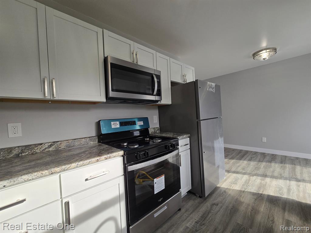 4912 PLEASANT GROVE Road, Lansing, MI 48910 — Photo 4