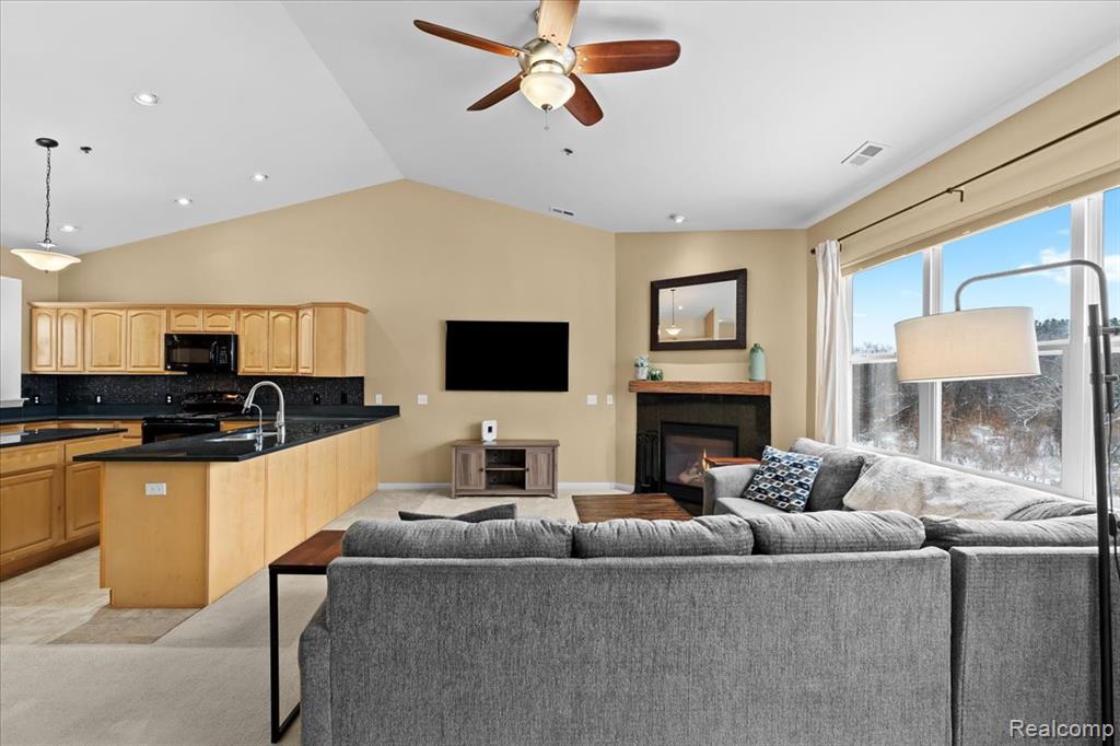 5901 High Point Court, Brighton, MI, 48116