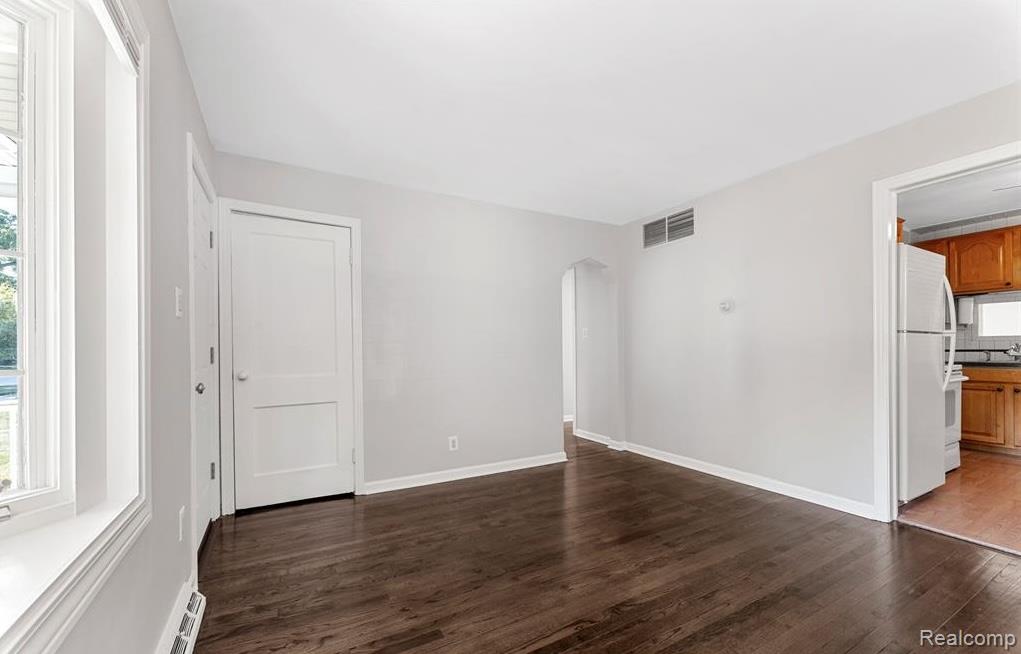 4924 Huron Street, Dearborn Heights, MI 48125 — Photo 8