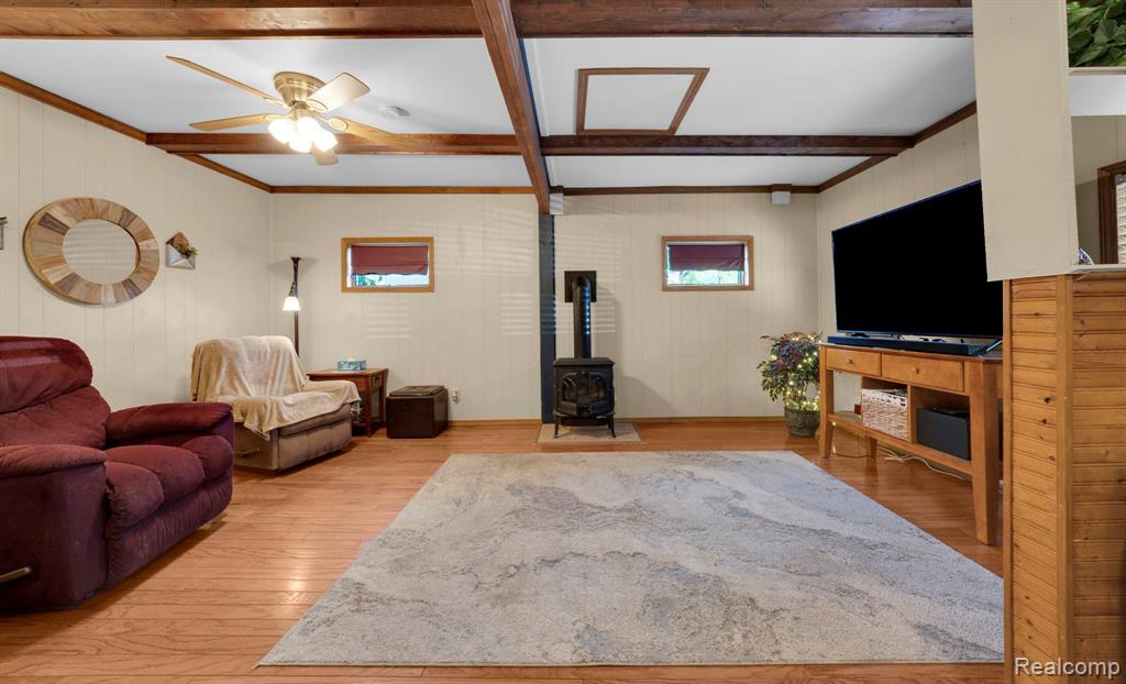 957 Miller Road N, Lake Orion, MI 48362 — Photo 7