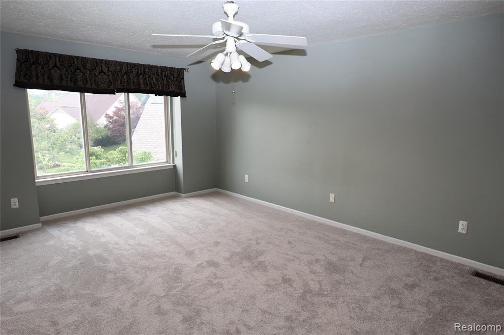 3361 Milcroft Court, Canton, MI 48188 — Photo 19