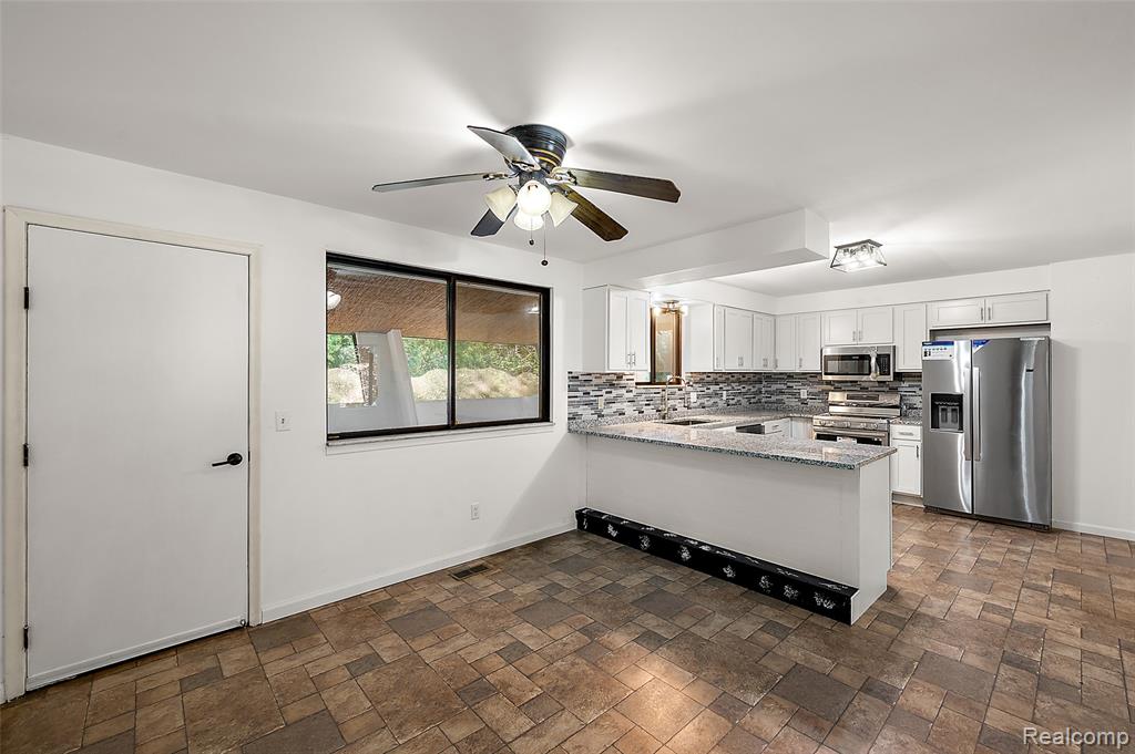 7427 Emerson, Washington, MI — Photo 26
