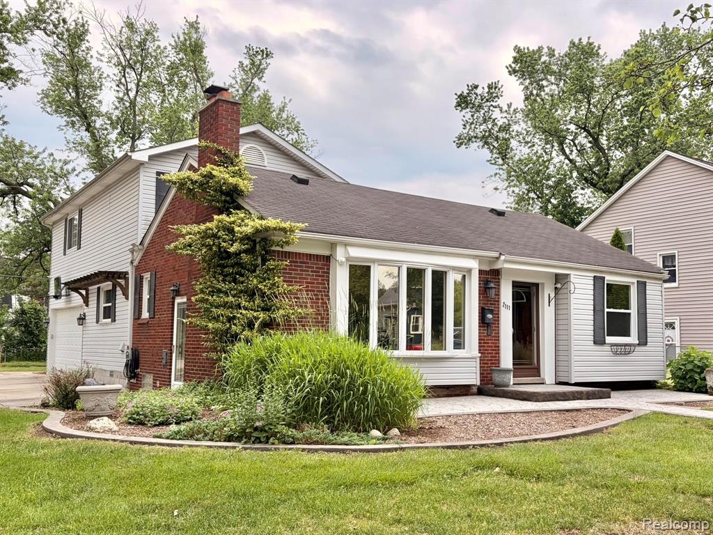 2111 Earlmont Road, Berkley, MI 48072