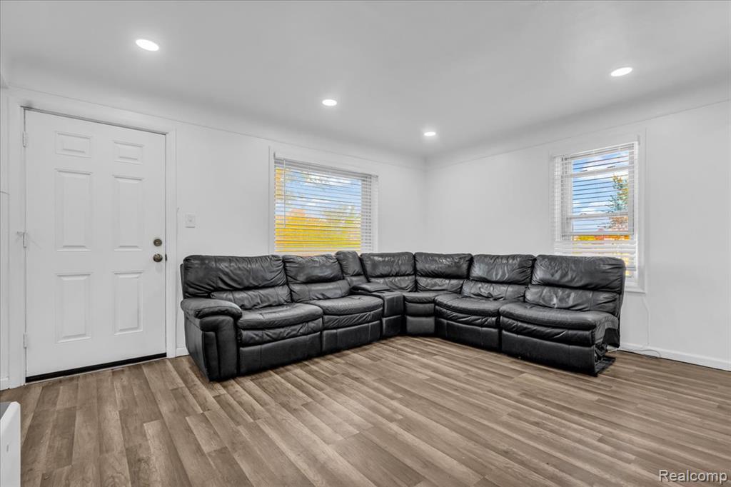 6837 Middlebelt Road, Romulus, MI 48174 — Photo 3