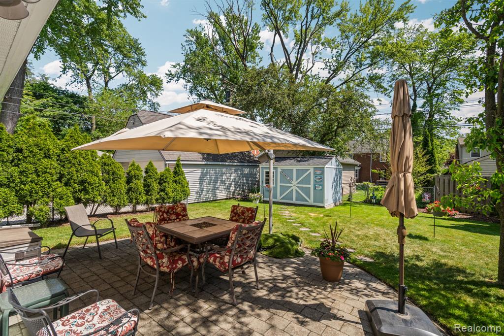10065 Hart Avenue, Huntington Woods, MI — Photo 41